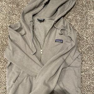 Men’s Patagonia grey zip up